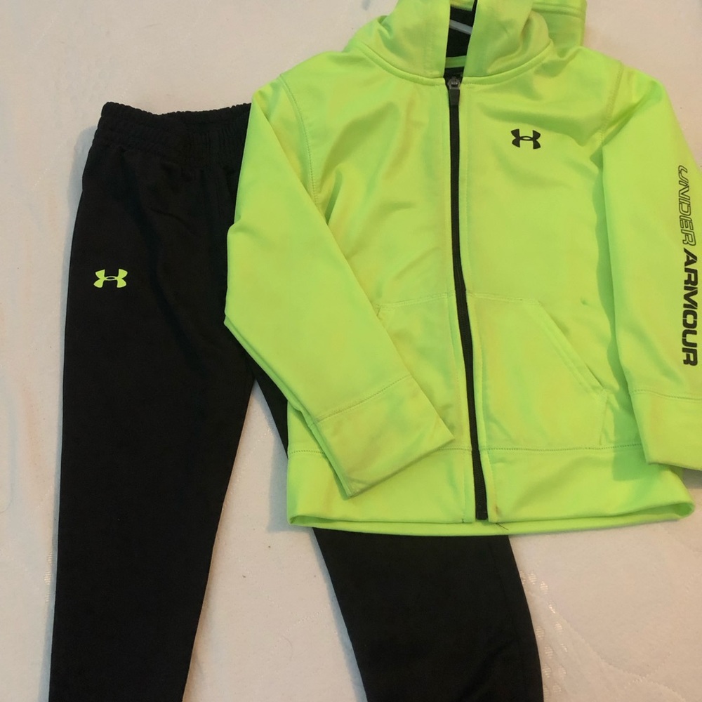 Toddler size 4 Under Armour set